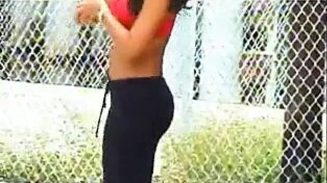 Неохотная дрочка