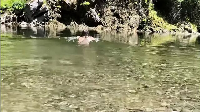 NicolleLove, она же HolisticNicole