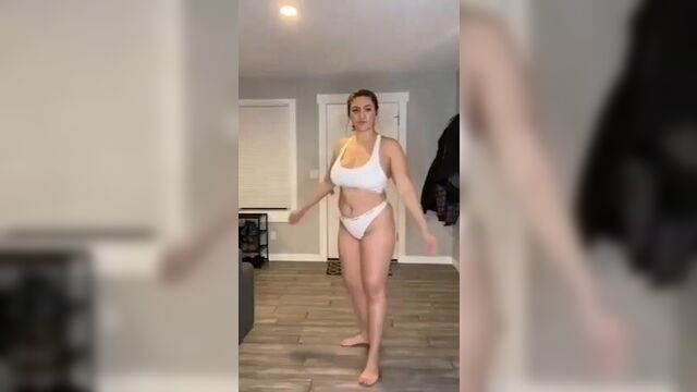 Большие титьки с большими сисечками