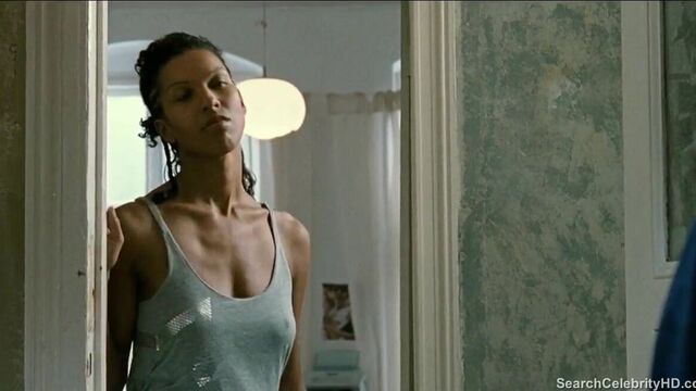 Rita Lengyel и Araba Walton обнаженные - Berlin Call