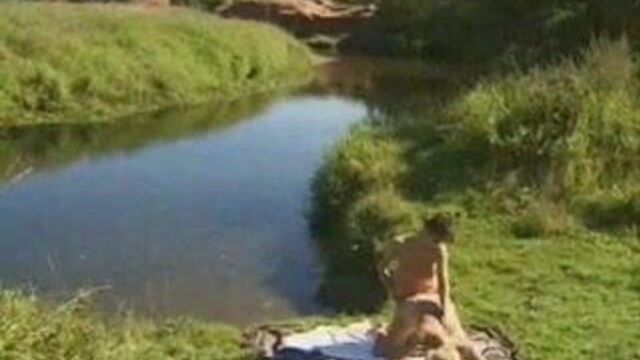 Деревенские лесбиянки 02