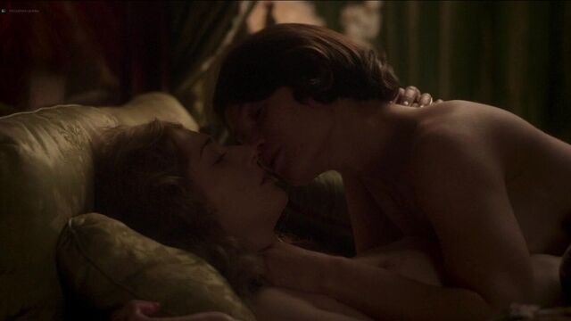 Gemma Arterton и Elizabeth Debicki - Vita и Virgina
