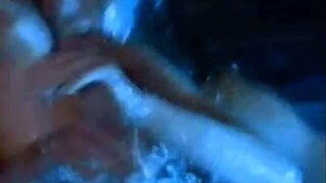 Lisa Boyle - я тоже люблю играть в игры 02