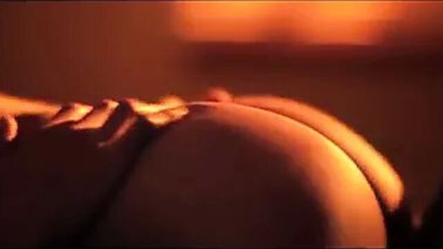 Oona Чаплин трахается