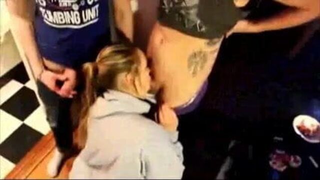 Тройничок в любительском видео 347