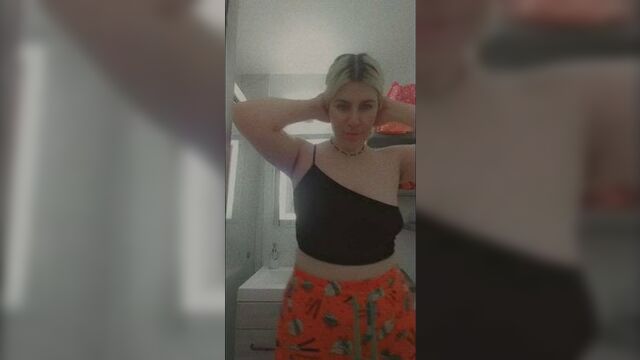 Baddie sending you teasers