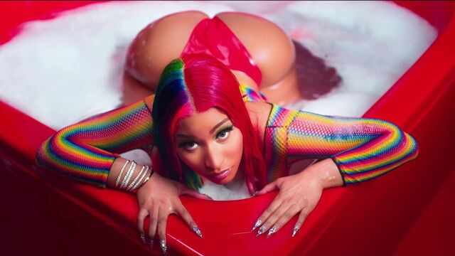 Задница Nicki Minaj
