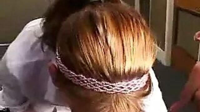 Удивительная сцена 2-х женщин