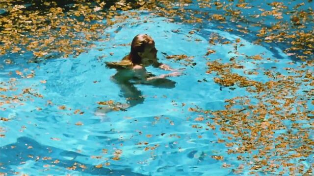 Ludivine Sagnier, Charlotte Rampling - & # 039; & # 039; плавательный бассейн & # 039; & # 039;