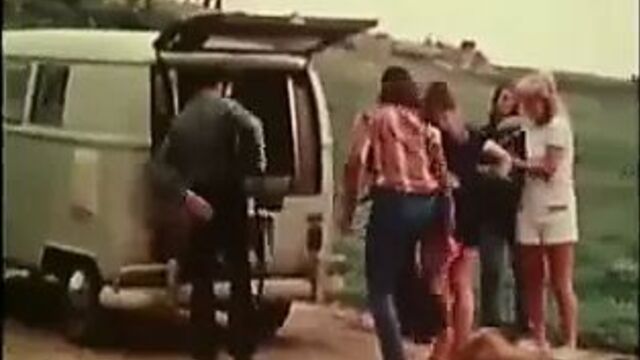 Молодую женщину трахнул бигфут