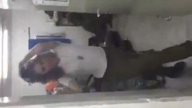 Израильские израильские девушки в ИДФ танцуют, чтобы тверкнуть как Miley