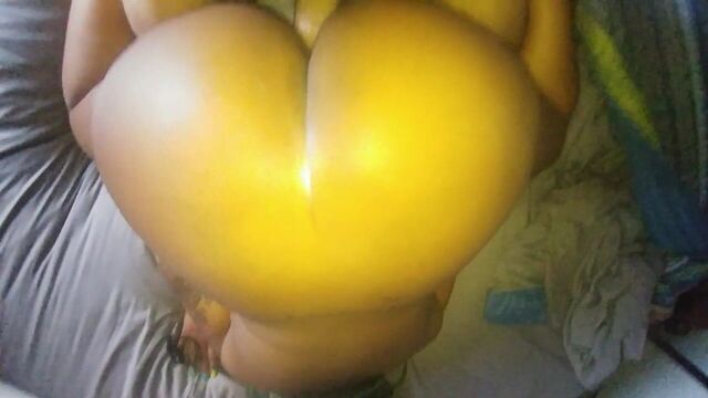 Круглая коричневая