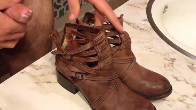 Трахаюсь с женой Steve Madden, шероховатая попка с бесплатной птицей