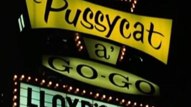 Топлесс хиппи-девушки в Лас-Вегасе танцуют 1969