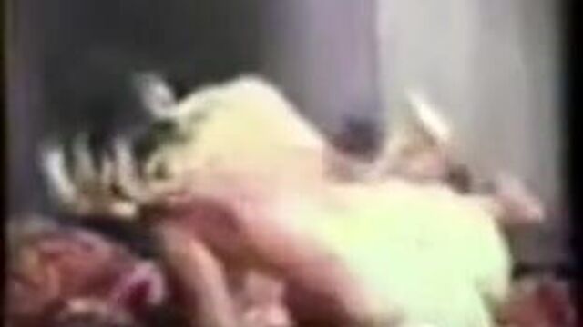 Винтажная борьба в жилом доме (без звука)