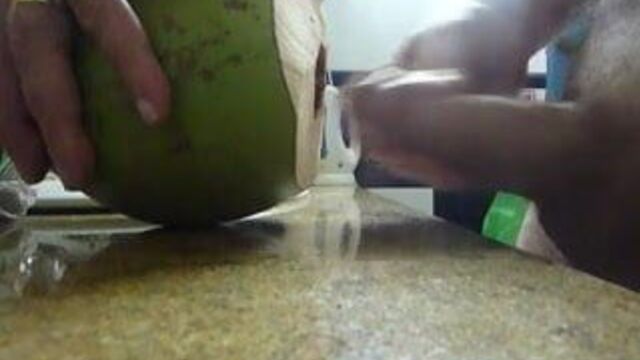 Дрочу, трахаю, шлепаю, заливаю кокос !!