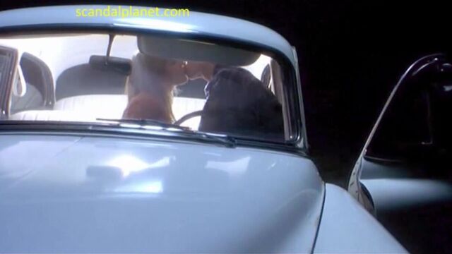 Chloe Sevigny и Hilary Swank обнаженные сиськи в пареньках не плачут