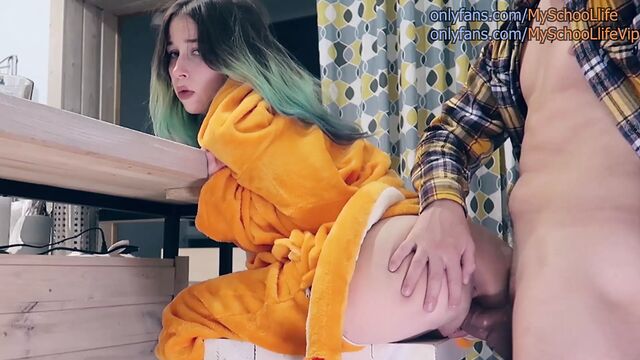 Секс с сонной тинкой в пижаме покемонов