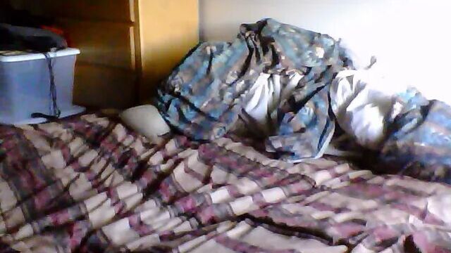 Привет :) Я возбужденная, ру?