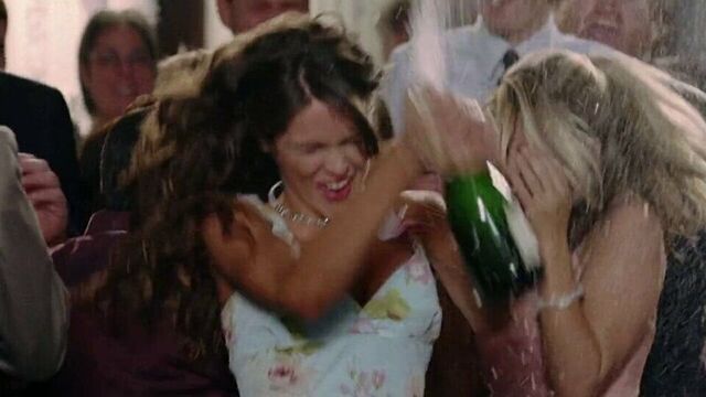 Diora Baird, Rachel Sterling - свадебные крушители (2005)