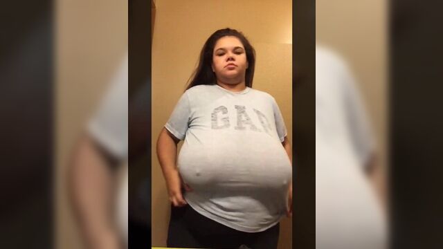 Безмолвные сиськи толстушки