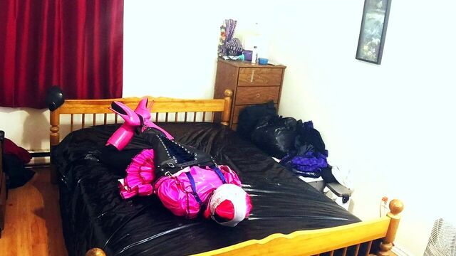 Горничная-сисси, Armbinder, самосвязывание, связанная по рукам и ногам в балетных сапогах