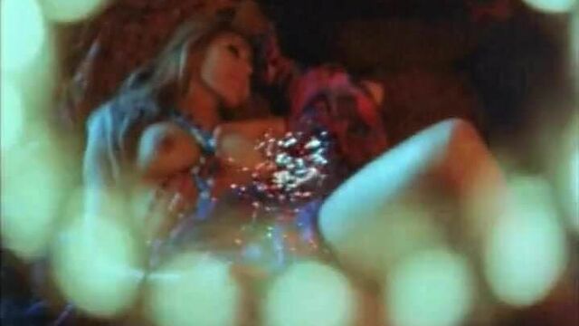 Trippy хиппи психоделический обнаженные девушки 60-х против Kyus