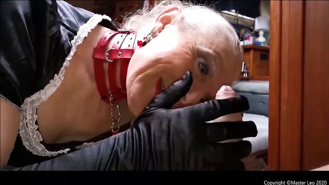 Французская горничная Joy лижет и сосет член - ссылка в описании