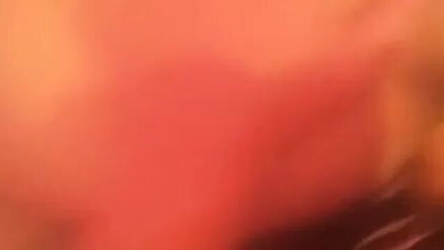 Армянская госпожа Кара Страпон трахается