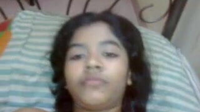 Девушка дези с симпатичной киской