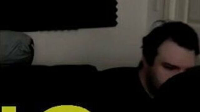 Darksydephil (Philip Paul Burnell) дрочит его крошечный хуй