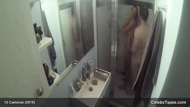 Sarah Baldwin - Видео почти обнаженной