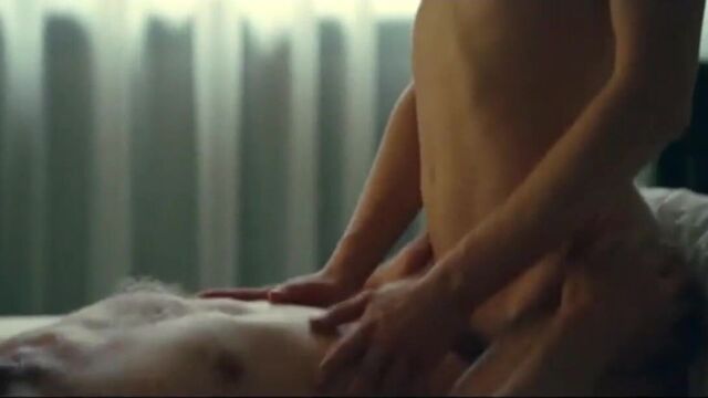 Молодая и красивая (2013)