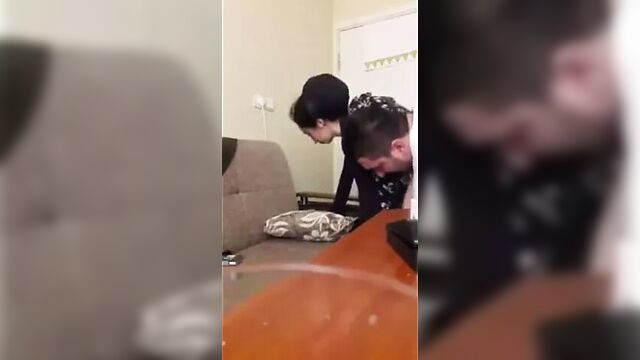 Арабскую миниатюрную жену трахнул муж