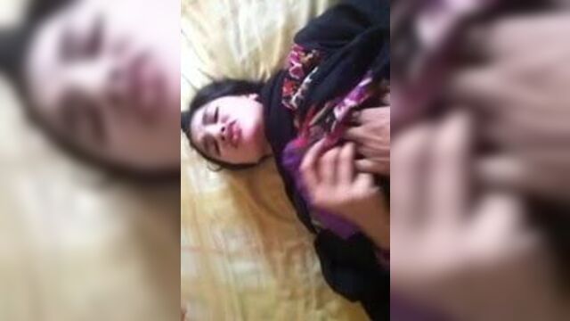 Salma трахается с двоюродным братом