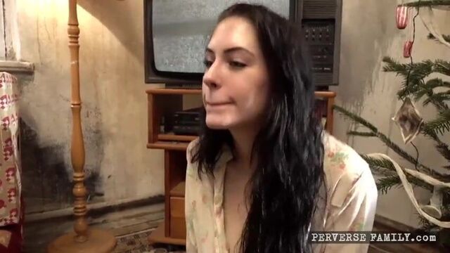 Извращенная семья на Рождество