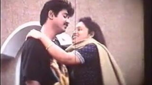 Грудастая тетя Mallu