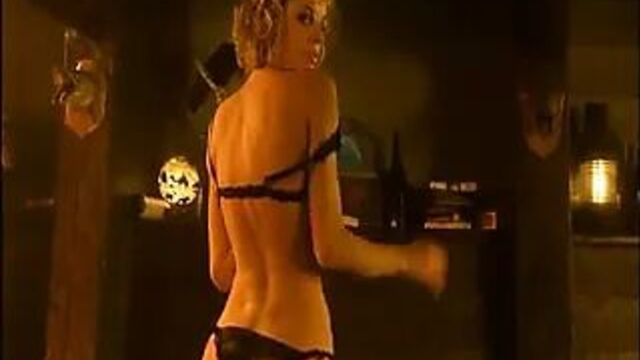 Rebecca Romijn - роковая женщина