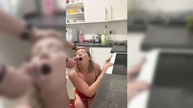 Кончаю на лицо моей подруги