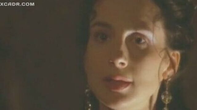 Казанова. екатерина стриженова выставила на показ ее груди