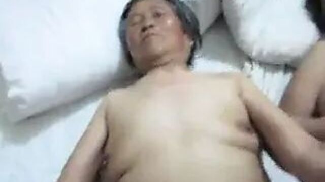 2 ММВБ про вьетнамку