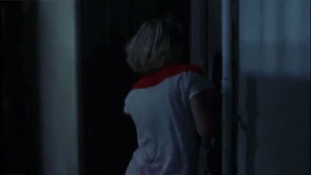 Чудовищная собака (1984)