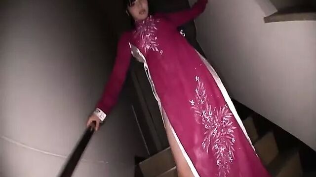 Девушка по вызову с Ao Dai (Вьетнам)
