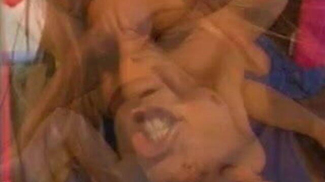 Лесбиянки с печально известным двойным дилдо