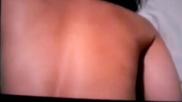 Вьетнамская милфа раком