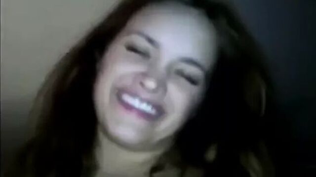 Подруга с огромными натуральными сиськами знает, как на ней скакать