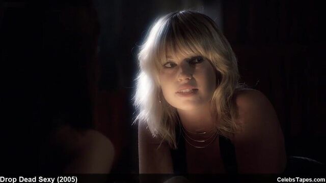 Amber слышала и Melissa Keller стриптиз в топлес и нижнем белье