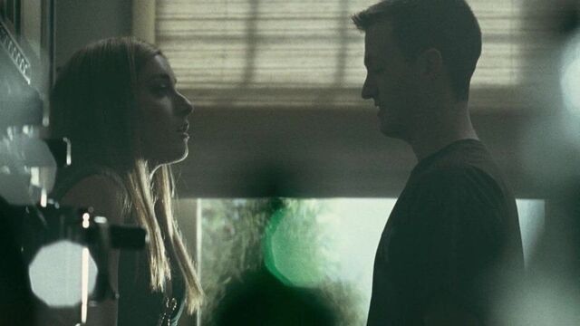 Margo Harshman - '' Ряд студенчества '' (2009)