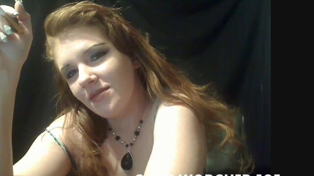 Синстресс заставила сосать член в нижнем белье