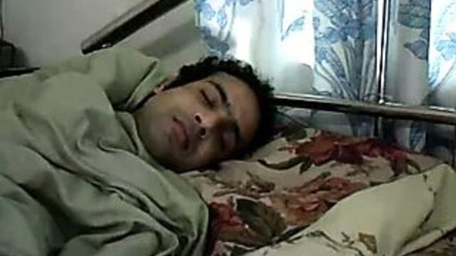 Симпатичную бенгальскую дези трахает ее бойфренд